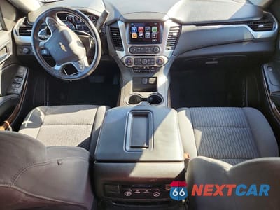 Zdjęcie 8 z 13 samochodu: 2017 CHEVROLET SUBURBAN K1500 LS VIN:1GNSKGKC5HR302711 - miniatura