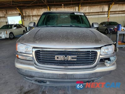 Piąte zdjęcie samochodu w środku: 2002 GMC YUKON VIN:1GKEC13T22R132849 - miniatura