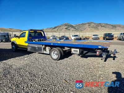 Drugie zdjęcie samochodu z przodu: 2019 RAM 5500 VIN:3C7WRNDL0KG599534 - miniatura
