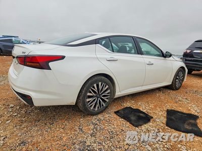Trzecie zdjęcie samochodu z tyłu: 2024 NISSAN ALTIMA SV VIN:1N4BL4DVXRN359424 - miniatura