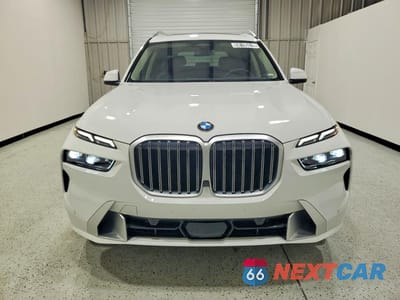 Piąte zdjęcie samochodu w środku: 2026 BMW X7 XDRIVE40I VIN:5UX23EM03T9068458 - miniatura