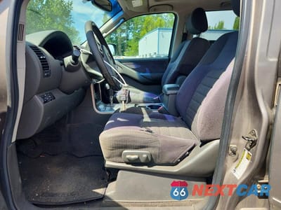 Zdjęcie 7 z 13 samochodu: 2006 NISSAN PATHFINDER S VIN:5N1AR18WX6C660252 - miniatura