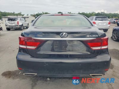 Zdjęcie 6 z 12 samochodu: 2013 LEXUS LS 460 VIN:JTHBL5EF9D5115052 - miniatura