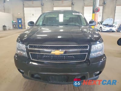 Piąte zdjęcie samochodu w środku: 2012 CHEVROLET SUBURBAN K1500 LT VIN:1GNSKJE77CR103289 - miniatura
