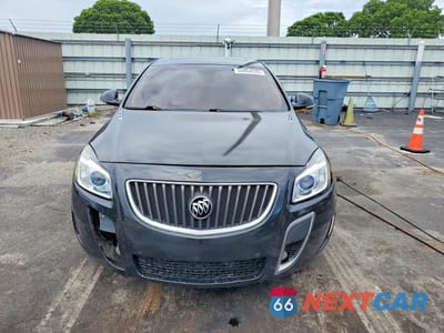 Piąte zdjęcie samochodu w środku: 2012 BUICK REGAL GS VIN:2G4GV5GV0C9197739 - miniatura