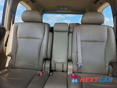 Zdjęcie 10 z 13 samochodu: 2008 TOYOTA HIGHLANDER LIMITED VIN:JTEDS42A782020783 - miniatura