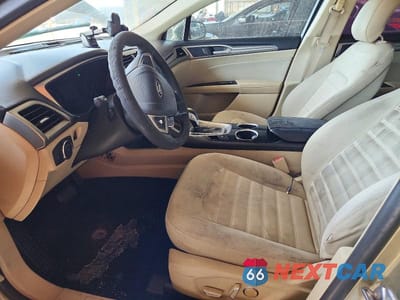 Zdjęcie 7 z 12 samochodu: 2013 FORD FUSION SE VIN:3FA6P0HR1DR179119 - miniatura