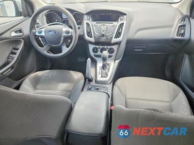 Zdjęcie 8 z 12 samochodu: 2014 FORD FOCUS SE VIN:1FADP3F26EL173346 - miniatura