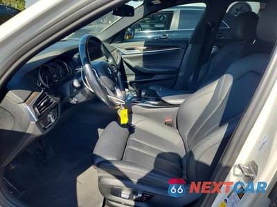 Zdjęcie 7 z 12 samochodu: 2019 BMW 530E VIN:WBAJA9C51KB392651 - miniatura