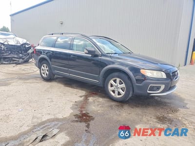 Czwarte zdjęcie samochodu z boku: 2013 VOLVO XC70 3.2 VIN:YV4952BL9D1156918 - miniatura