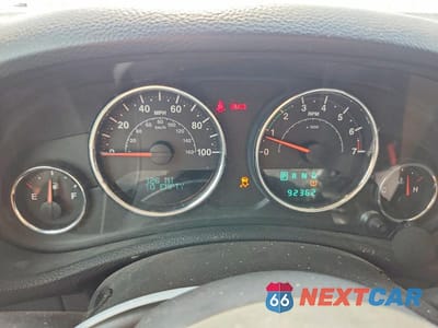 Zdjęcie 9 z 14 samochodu: 2013 JEEP WRANGLER UNLIMITED SAHARA VIN:1C4BJWEG5DL503168 - miniatura