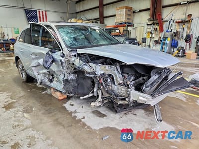 Czwarte zdjęcie samochodu z boku: 2018 AUDI Q7 PRESTIGE VIN:WA1VAAF72JD040663 - miniatura