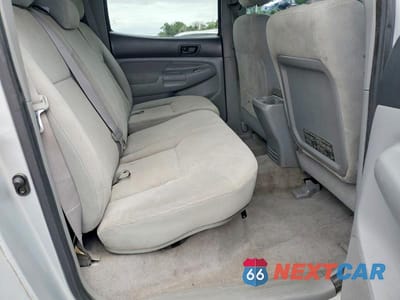Zdjęcie 10 z 13 samochodu: 2006 TOYOTA TACOMA DOUBLE CAB PRERUNNER VIN:3TMJU62N86M015033 - miniatura