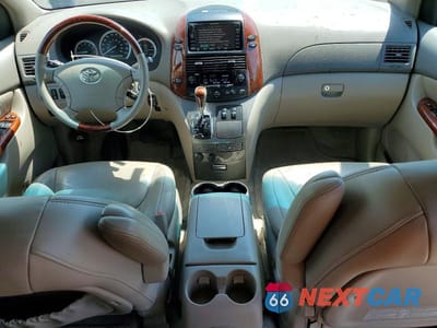 Zdjęcie 8 z 13 samochodu: 2004 TOYOTA SIENNA XLE LIMITED 7 PASSENGER VIN:5TDZA22C64S165349 - miniatura