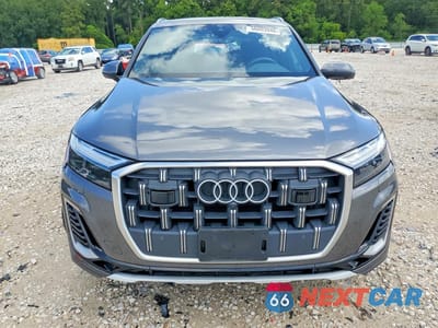 Piąte zdjęcie samochodu w środku: 2025 AUDI Q7 PREMIUM VIN:WA1AVBF74SD006928 - miniatura