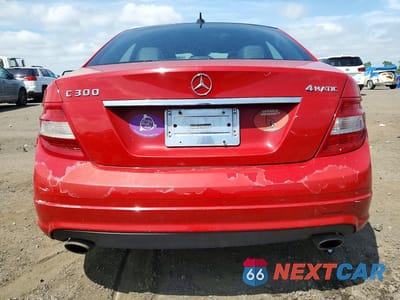 Zdjęcie 6 z 13 samochodu: 2010 MERCEDES-BENZ C 300 4MATIC VIN:WDDGF8BB8AF415162 - miniatura