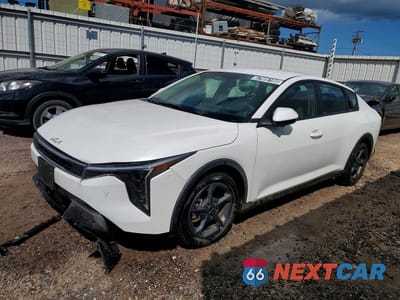 2025 KIA K4 LXS 3KPFT4DE2SE067806 - główne zdjęcie licytacji z USA - miniatura