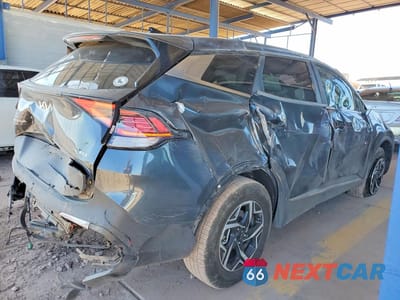 Trzecie zdjęcie samochodu z tyłu: 2025 KIA SPORTAGE VIN:KNDPUCDF6S7410461 - miniatura