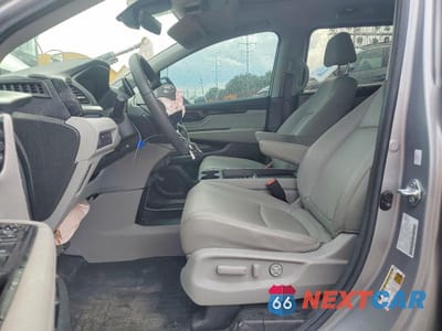Zdjęcie 7 z 13 samochodu: 2024 HONDA ODYSSEY TOURING VIN:5FNRL6H80RB053565 - miniatura