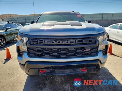 Piąte zdjęcie samochodu w środku: 2025 CHEVROLET SILVERADO K1500 TRAIL BOSS CUSTOM VIN:3GCUKCED7SG374029 - miniatura
