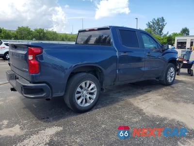 Trzecie zdjęcie samochodu z tyłu: 2022 CHEVROLET SILVERADO C1500 CUSTOM VIN:1GCPABEK7NZ613978 - miniatura