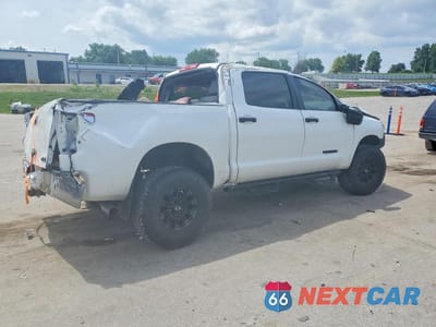 Trzecie zdjęcie samochodu z tyłu: 2013 TOYOTA TUNDRA CREWMAX SR5 VIN:5TFDM5F13DX042064 - miniatura