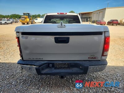 Zdjęcie 6 z 12 samochodu: 2007 GMC NEW SIERRA C1500 VIN:2GTEC19C871571315 - miniatura