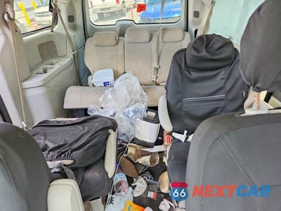 Zdjęcie 10 z 13 samochodu: 2008 DODGE GRAND CARAVAN SXT VIN:1D8HN54P38B129442 - miniatura