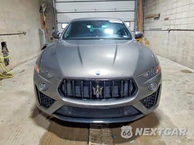 Piąte zdjęcie samochodu w środku: 2023 MASERATI LEVANTE MODENA VIN:ZN661YUM7PX418641 - miniatura