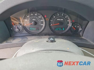 Zdjęcie 9 z 13 samochodu: 2006 JEEP GRAND CHEROKEE LAREDO VIN:1J4HR48N16C216358 - miniatura