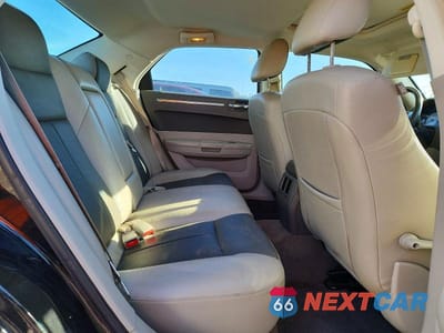 Zdjęcie 10 z 12 samochodu: 2008 CHRYSLER 300 TOURING VIN:2C3LA53G48H262826 - miniatura