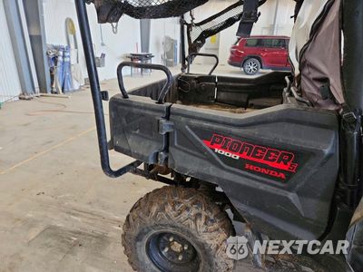 Zdjęcie 10 z 10 samochodu: 2018 HONDA PIONEER 1000 UTILITY VEHICLE VIN:1HFVE0409J4202272 - miniatura