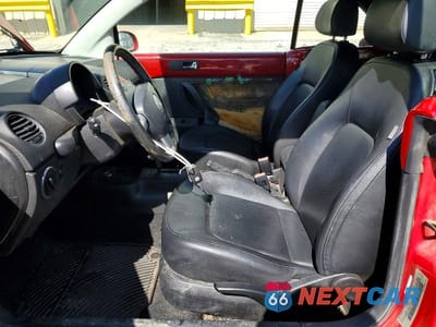 Zdjęcie 7 z 13 samochodu: 2008 VOLKSWAGEN NEW BEETLE CONVERTIBLE SE VIN:3VWRF31Y48M410057 - miniatura