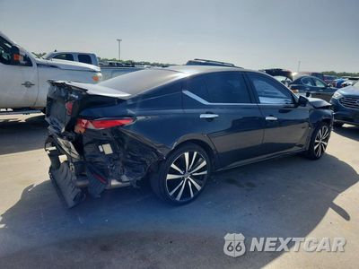 Trzecie zdjęcie samochodu z tyłu: 2019 NISSAN ALTIMA PLATINUM VIN:1N4BL4FV9KC217435 - miniatura