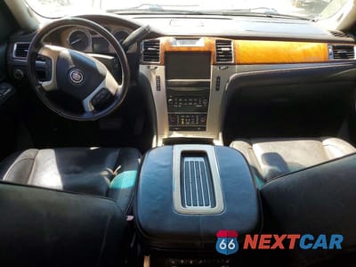 Zdjęcie 8 z 12 samochodu: 2011 CADILLAC ESCALADE ESV PREMIUM VIN:1GYS4JEF9BR154814 - miniatura
