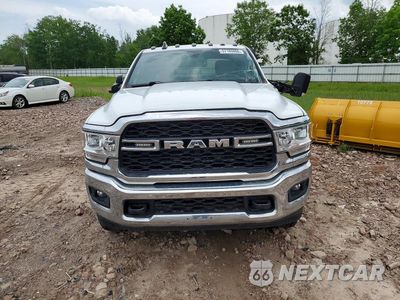 Piąte zdjęcie samochodu w środku: 2022 RAM 2500 TRADESMAN VIN:3C6UR5CJ6NG365821 - miniatura