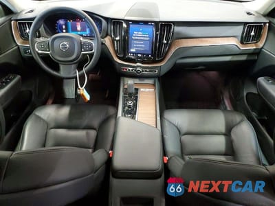 Zdjęcie 8 z 14 samochodu: 2022 VOLVO XC60 B5 MOMENTUM VIN:YV4L12RK3N1091502 - miniatura