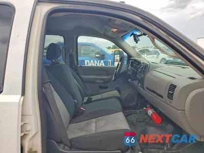Piąte zdjęcie samochodu w środku: 2007 CHEVROLET SILVERADO C3500 VIN:1GCJC33K27F552665 - miniatura
