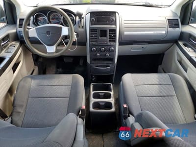 Zdjęcie 8 z 14 samochodu: 2010 DODGE GRAND CARAVAN SE VIN:2D4RN4DE5AR134602 - miniatura