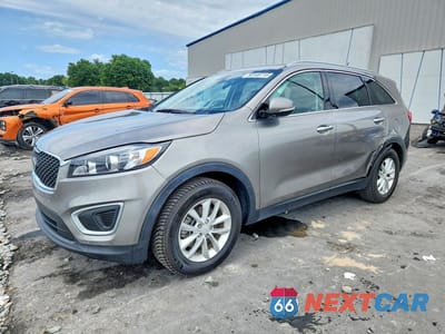 2018 KIA SORENTO LX V6 5XYPG4A53JG404644 - główne zdjęcie licytacji z USA - miniatura