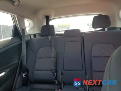 Zdjęcie 10 z 13 samochodu: 2017 HYUNDAI TUCSON ECO VIN:KM8J33A24HU357694 - miniatura