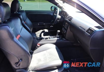 Piąte zdjęcie samochodu w środku: 2008 DODGE CHALLENGER SRT-8 VIN:2B3LJ74W28H302271 - miniatura