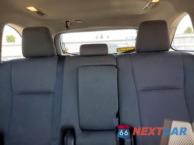 Zdjęcie 10 z 13 samochodu: 2019 TOYOTA HIGHLANDER LE VIN:5TDZARFH7KS051548 - miniatura