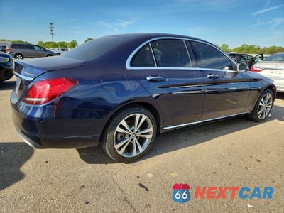 Trzecie zdjęcie samochodu z tyłu: 2021 MERCEDES-BENZ C 300 4MATIC VIN:W1KWF8EB0MR609470 - miniatura