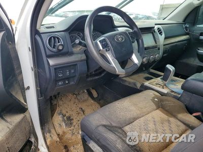 Zdjęcie 8 z 12 samochodu: 2017 TOYOTA TUNDRA SR5 VIN:5TFUY5F11HX595676 - miniatura