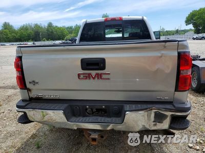 Zdjęcie 6 z 12 samochodu: 2015 GMC SIERRA K2500 SLE VIN:1GT22YEG9FZ137000 - miniatura