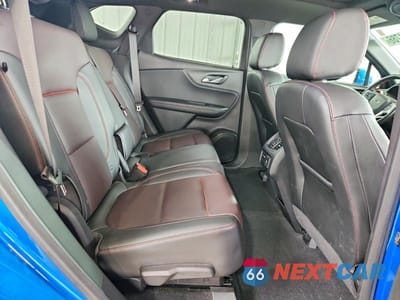 Zdjęcie 11 z 13 samochodu: 2021 CHEVROLET BLAZER RS VIN:3GNKBKRS4MS502924 - miniatura