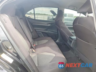 Zdjęcie 10 z 12 samochodu: 2018 TOYOTA CAMRY LE VIN:4T1B11HK1JU091304 - miniatura