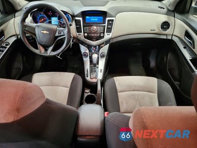 Zdjęcie 8 z 12 samochodu: 2016 CHEVROLET CRUZE LIMITED LS VIN:1G1PC5SG2G7220487 - miniatura