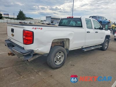 Trzecie zdjęcie samochodu z tyłu: 2016 CHEVROLET SILVERADO K2500 HEAVY DUTY VIN:1GC2KUEG7GZ407531 - miniatura